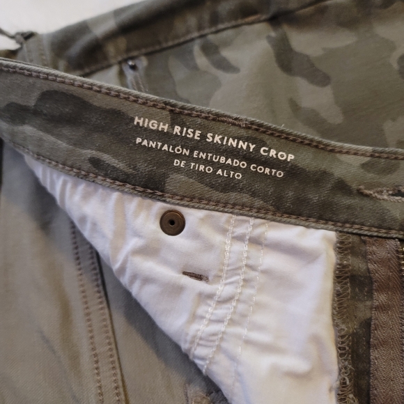 Camo Universal Thread High Rise Skinny Crop - Picture 5 of 7